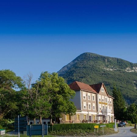 Hotel Lac Et Foret サン・タンドレ・レ・ザルプ エクステリア 写真